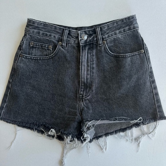 Glassons Super High Rise Fitted Shorts - Picture 1 of 7